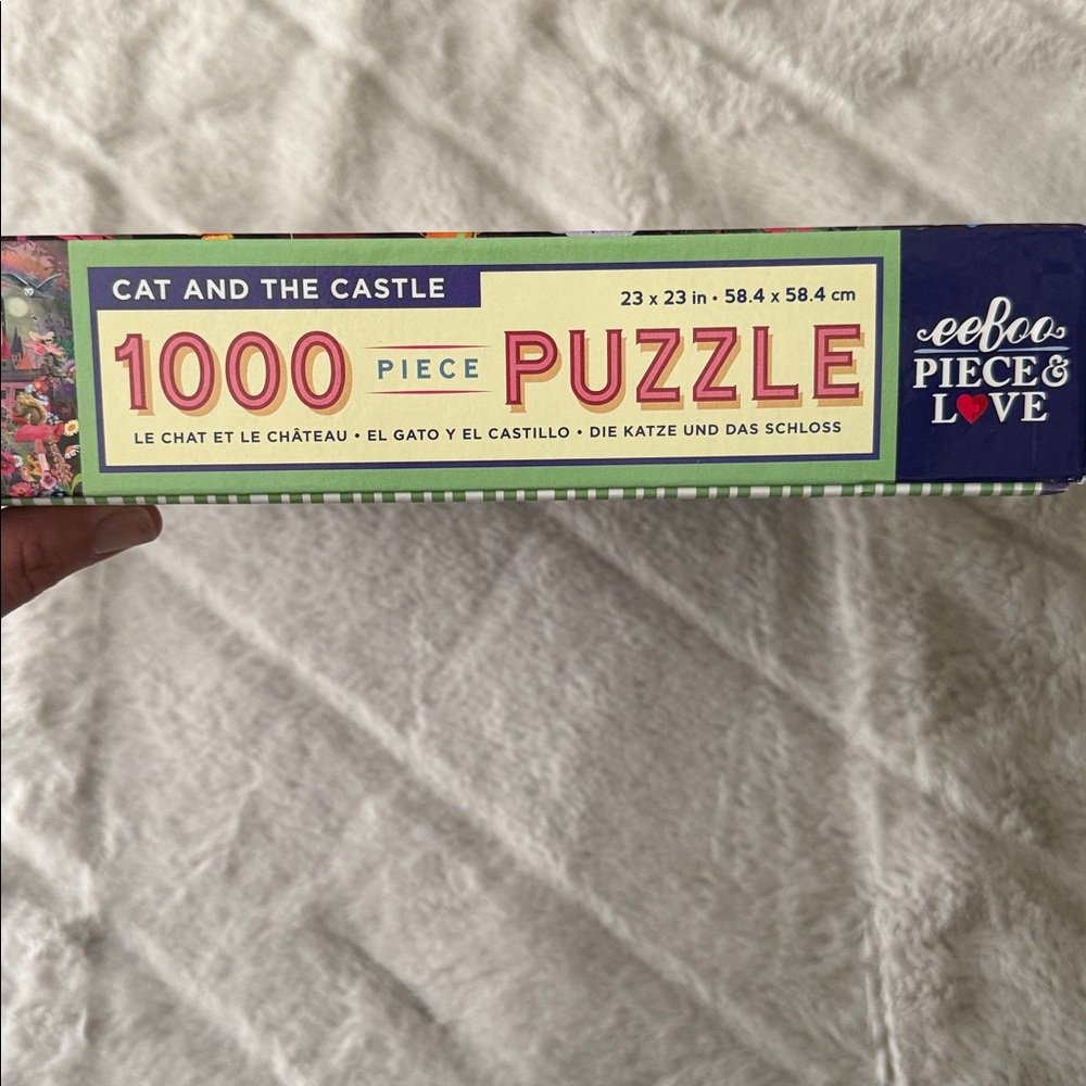 Eeboo Piece & Love 1000 Piece - Puzzle Cat and the Castle - Picture 4 of 4